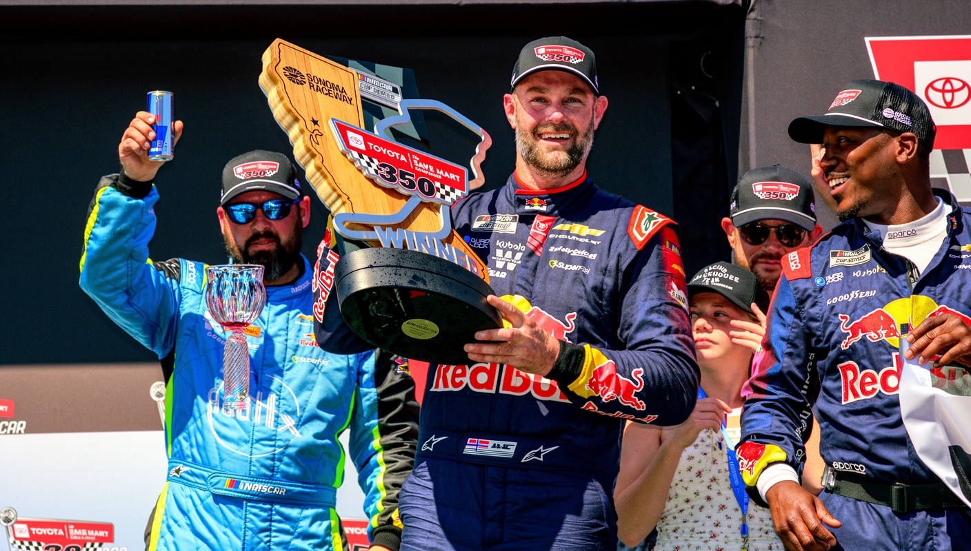 Shane van Gisbergen 逆袭夺冠背后的4大关键启示：乐竞平台 - 乐竞体育 在索诺玛的不可复制之路